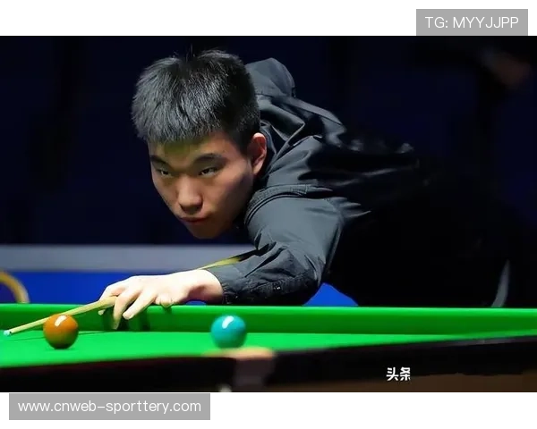 中国选手上海站4胜3负，张名扬憾负沃克