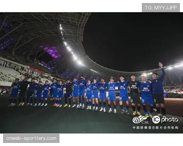 梅州客家发布海报，主题“破五方”迎接与武汉三镇的比赛